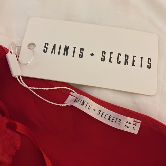 Selfie Leslie Saints And Secrets Red Silk Dress Size Large NWT - Picture 6 of 6